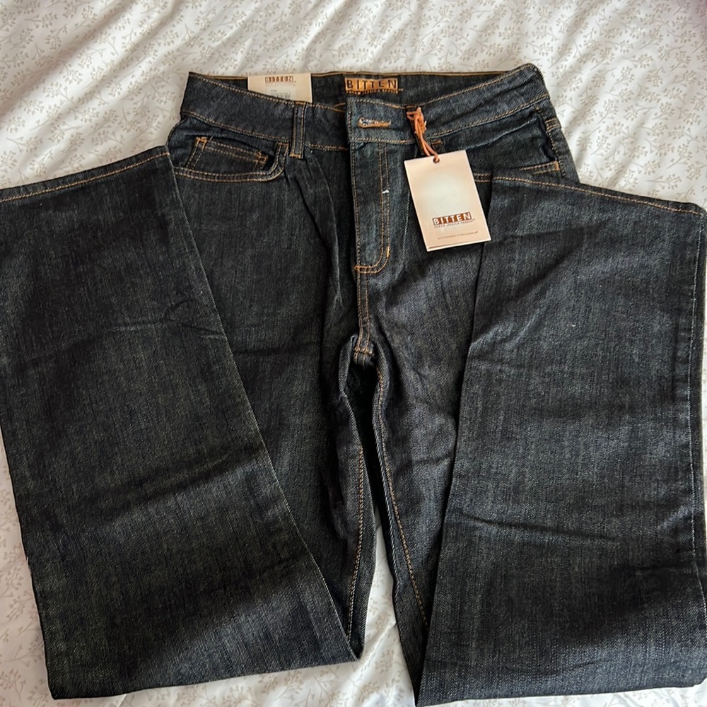 BITTEN by Sarah Jessica Parker High Rise Stretch Jeans NWT Size 8 Black Denim